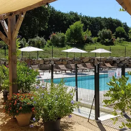 Luxury tent Safari Monpazier En Pleine Nature Saint-Cassien (Dordogne)